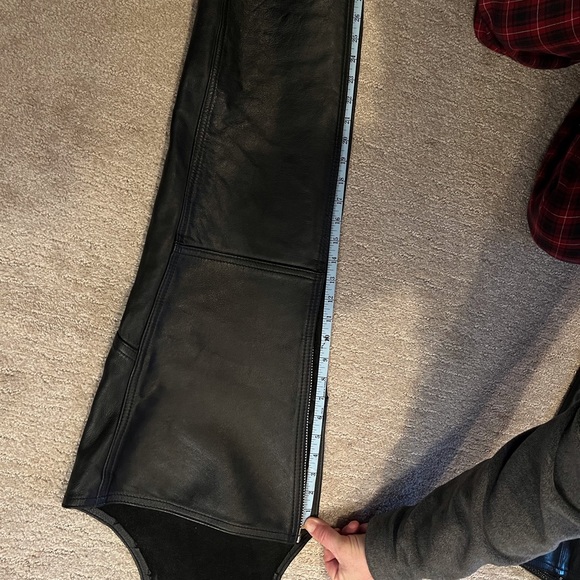 On the Fringe Custom Leather Chaps Size M Black. - Picture 7 of 8